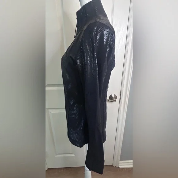 🖤”Lululemon” Black Jacket with Standing Collar and Tailored Fit w/ Pockets🖤 - Picture 6 of 17